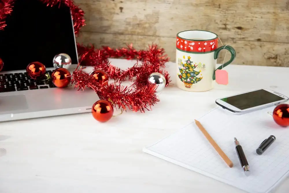 Les meilleures idées de décoration pour Noël au bureau 