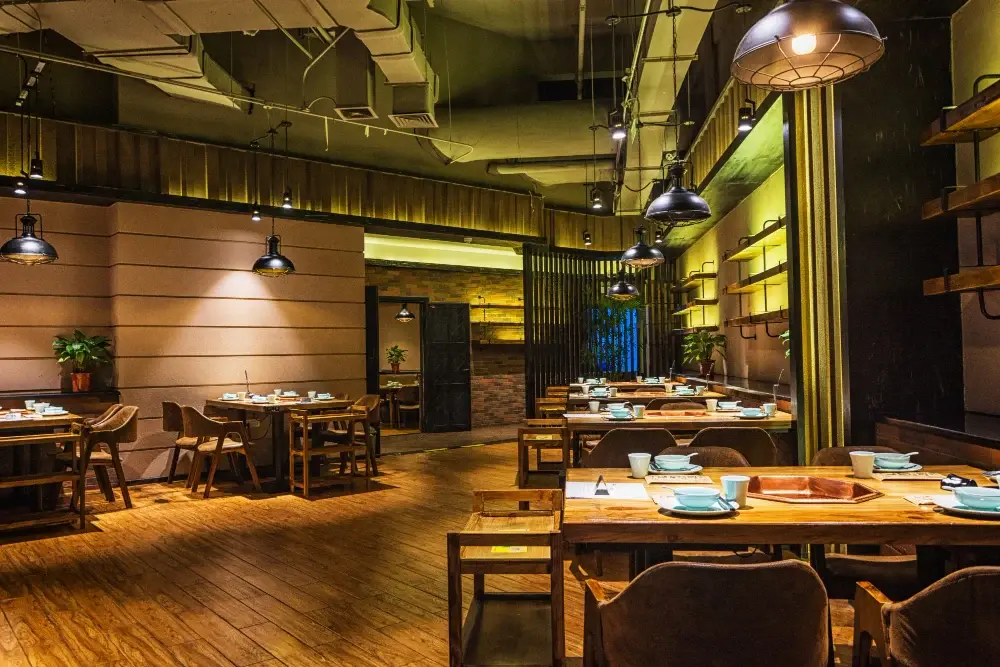 Diseño de restaurantes: claves para crear espacios que invitan a quedarse y a volver