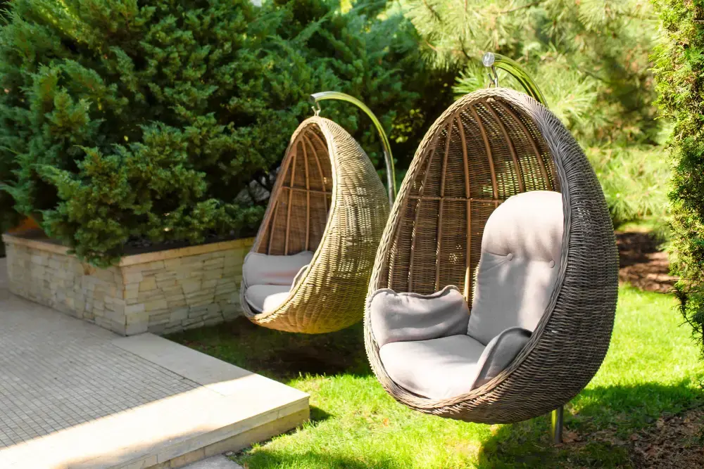 Todo lo que debes saber antes de instalar una silla colgante en un jardín