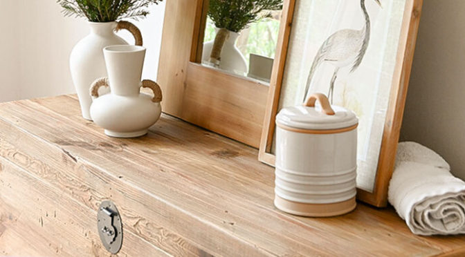 Decora el hogar con muebles hechos de madera reciclada