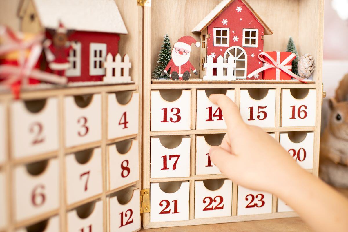 Wooden Advent Calendar: Tradition, Sustainability and Fun for Christmas