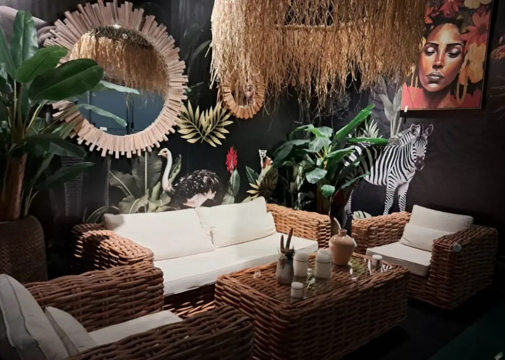 Commercial Decor Trends: What’s Defining Retail Style This Season