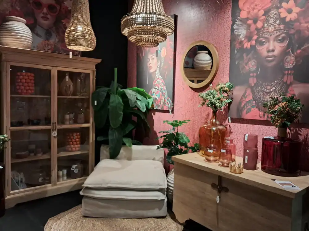 Fornitori di decorazioni per negozi: tutti i vantaggi di collaborare con specialisti del settore retail